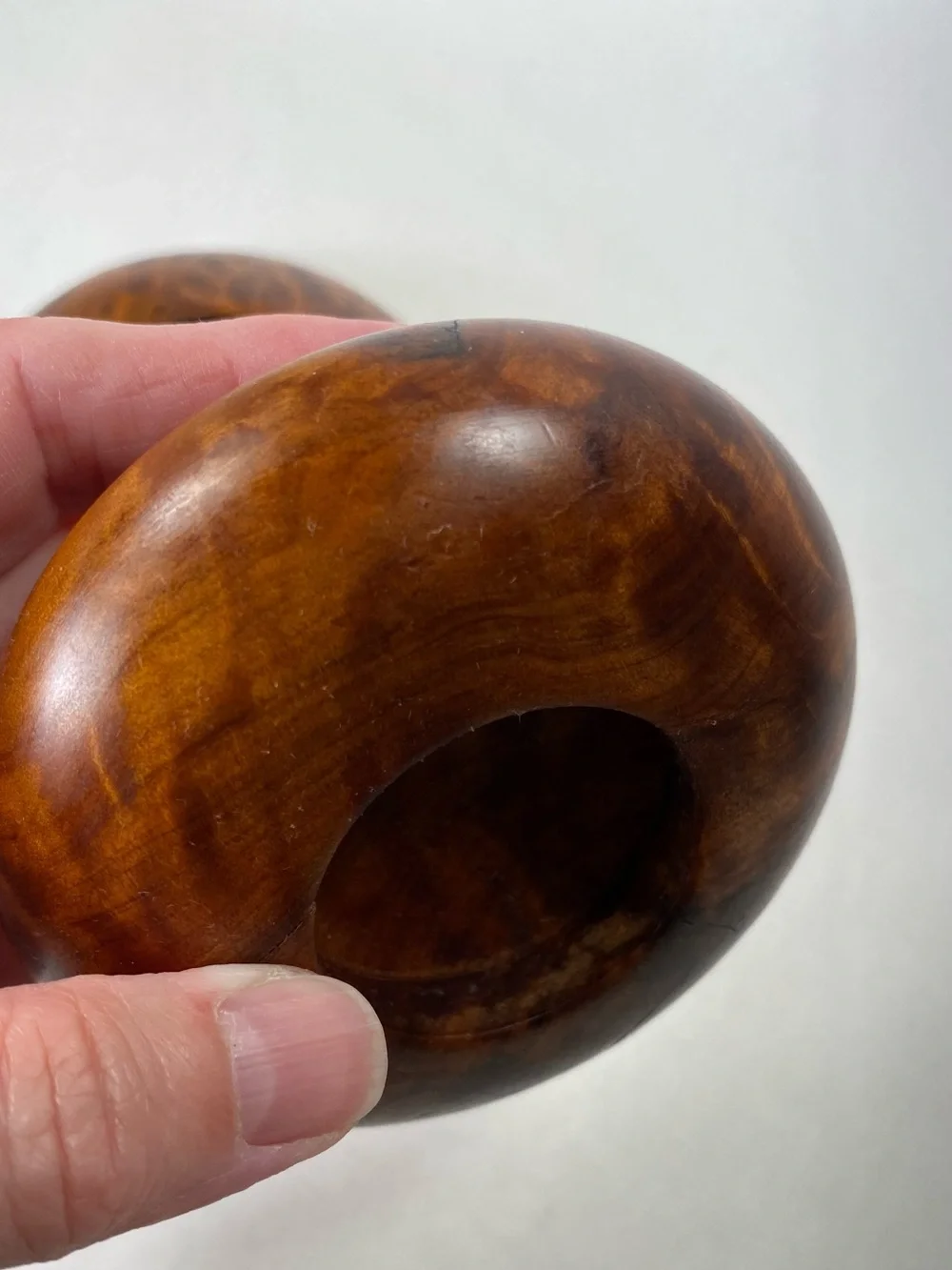 N/A round wooden
